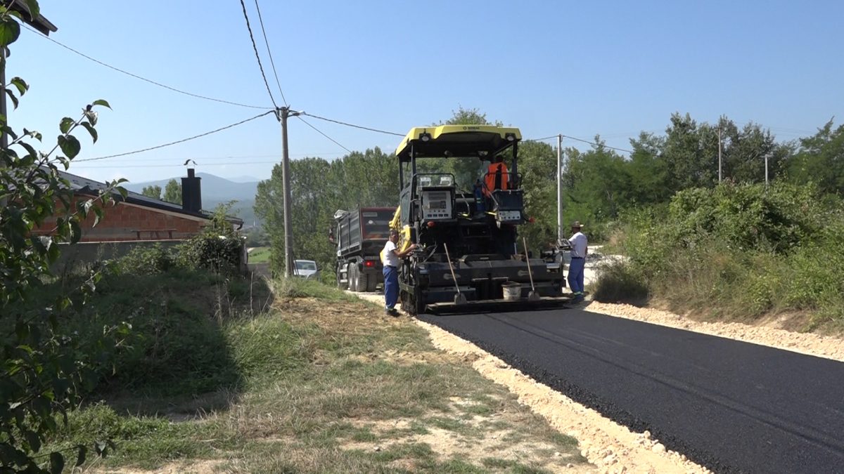 “Svaki drugi dan” se nešto asfaltira u Sanskom Mostu