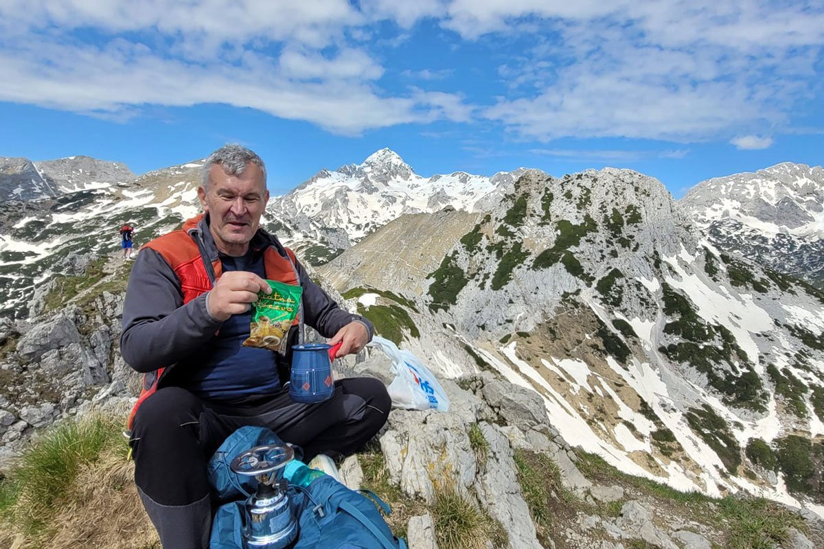 Sanski planinari zakuhali kafu na jednom od najljepših alpskih vrhova