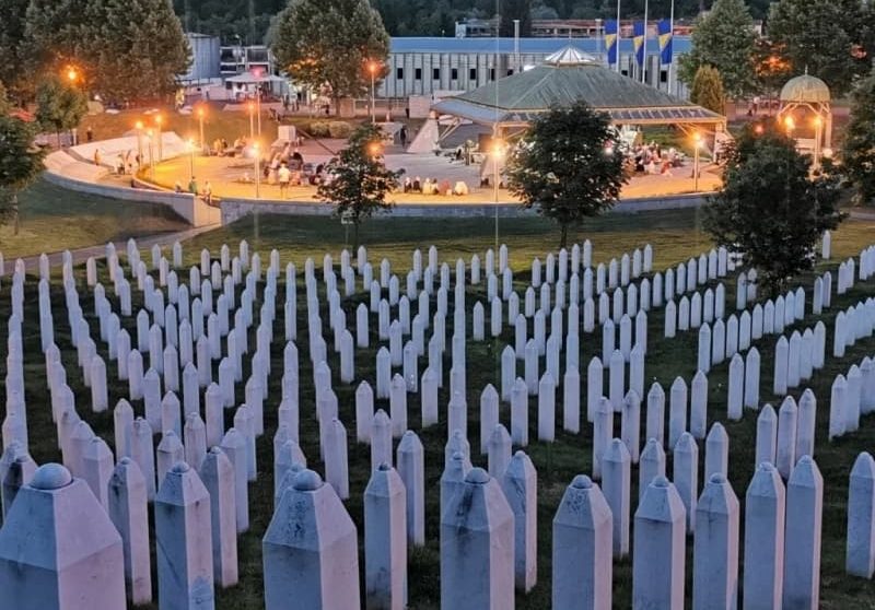 Iz Zagreba poručuju: Skupština Crne Gore obezvrijedila je Rezoluciju o genocidu u Srebrenici