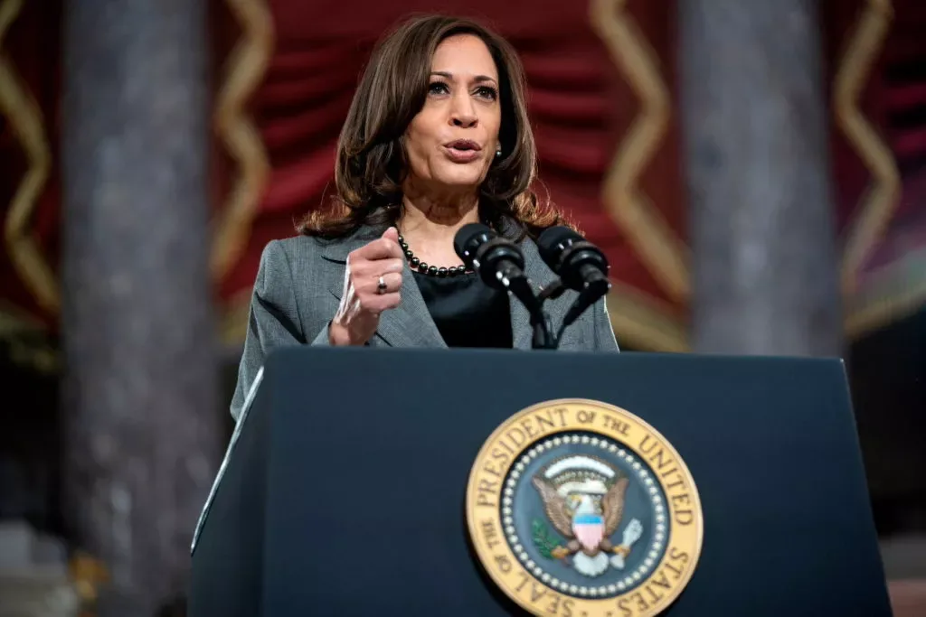 Kamala Harris prikupila 81 milion dolara donacija u prva 24 sata, podržala je i Pelosi