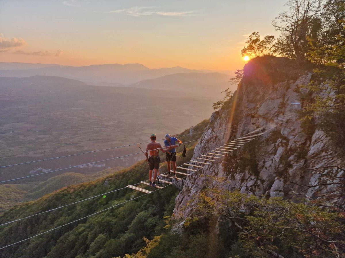 PREDIVNO Pogledajte fotografije visećeg mosta nas kanjonom Sane